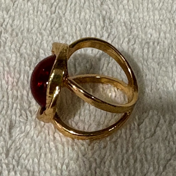 Vintage Style Gold-Tone Red Cabochon Scarf Slide / Scarf Ring / Scarf Clip /Gift - Picture 4 of 11